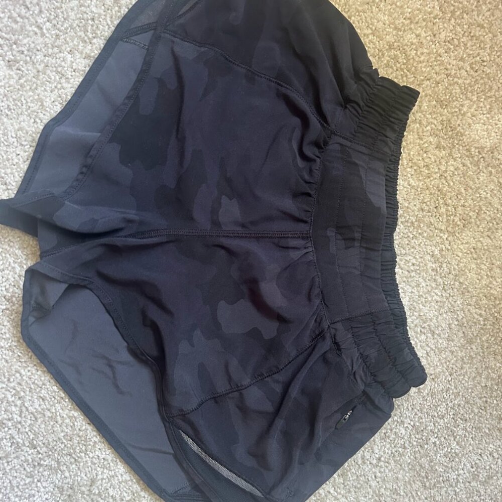 Hotty Hot Low-Rise Lined Short 2.5" (size 0)
